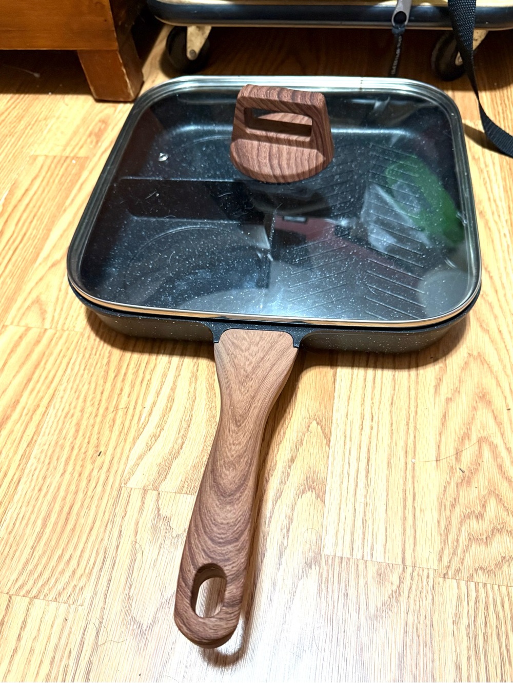 NWOT 9.5 Inch Nonstick Grill Pan Induction Square Grilling PTFE & PFOA Free,